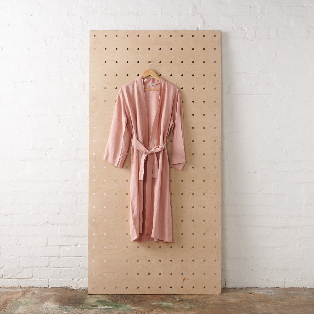 Linen Bathrobe - Pink (Long)
